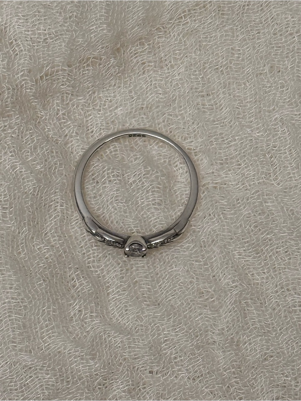 925 Sterling Silver Winged Solitaire Ring in Silver, Size 7 - Picture 2 of 3